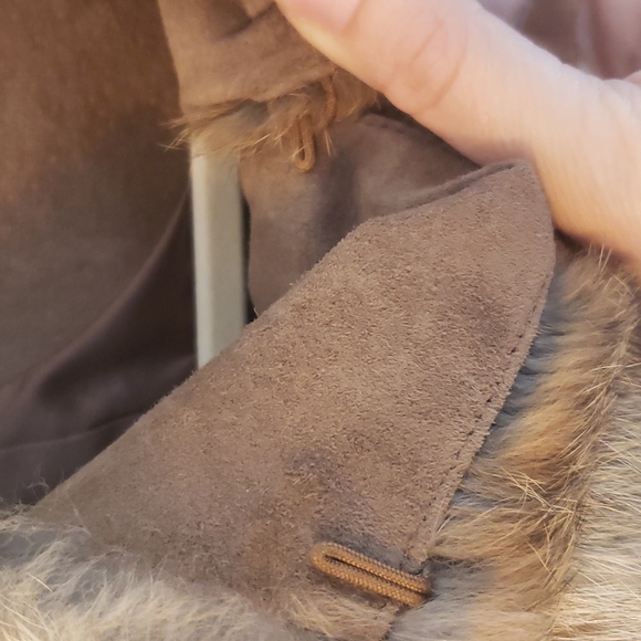 Rabbit fur Juliette Longuet size small. Shades of brown. - Picture 7 of 8